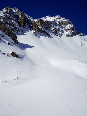 Pentes de sortie du couloir en S