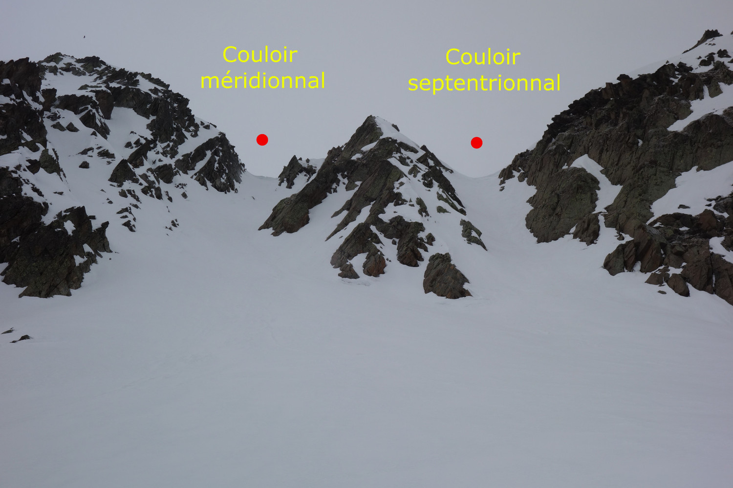 Les deux couloirs jumeaux NE