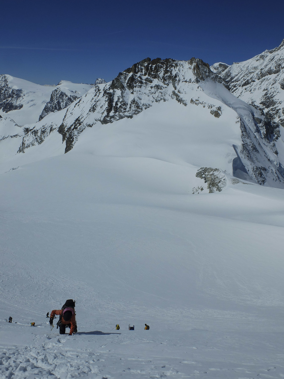 il pendio per arrivare sulla cresta del Mont Durand, alle spalle il colle omonimo