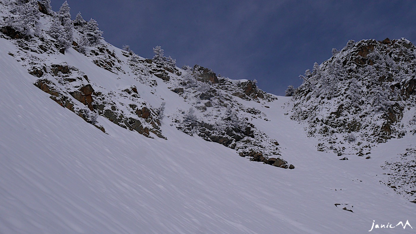 Le col au pied de la Pène de Guilhemteste