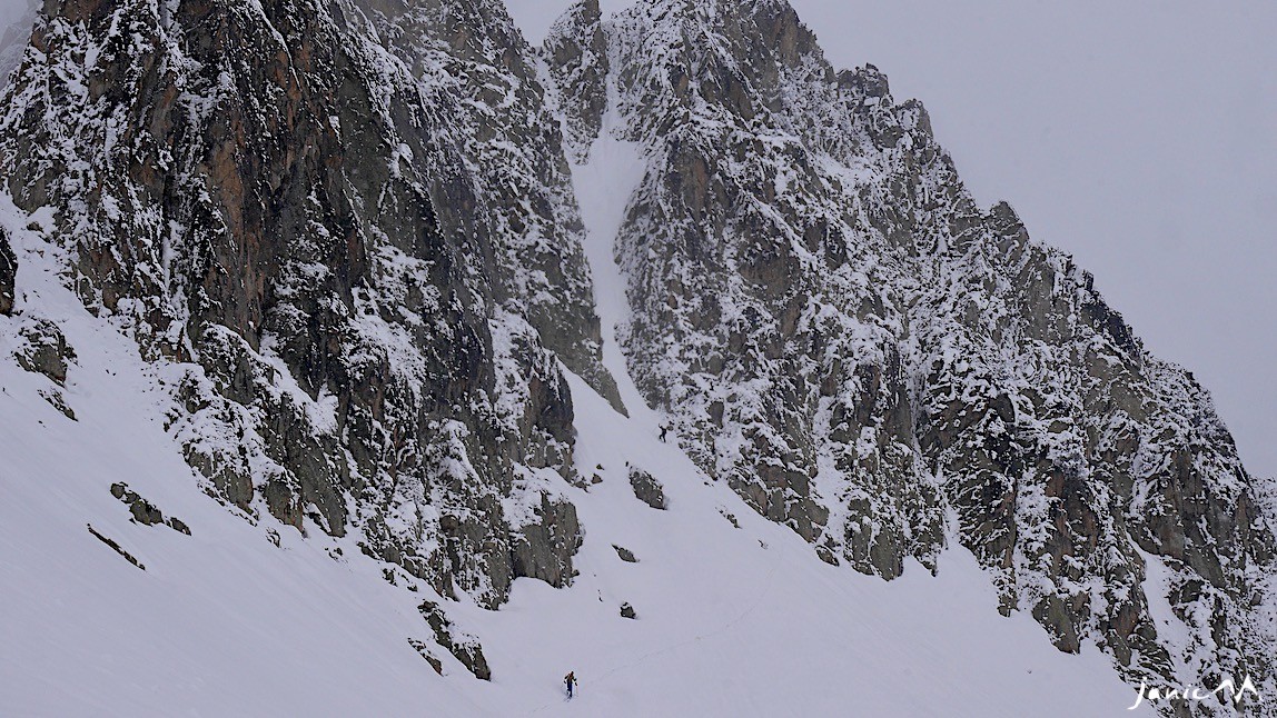 Davy & Guillaume couloir SE de Guilhembrume