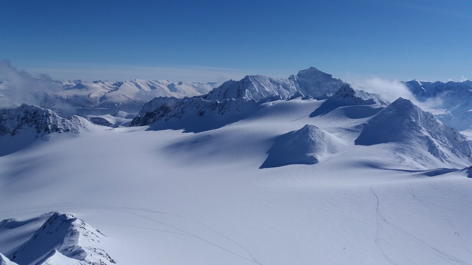 Storurdtinden et glacier Gamvikblaisen