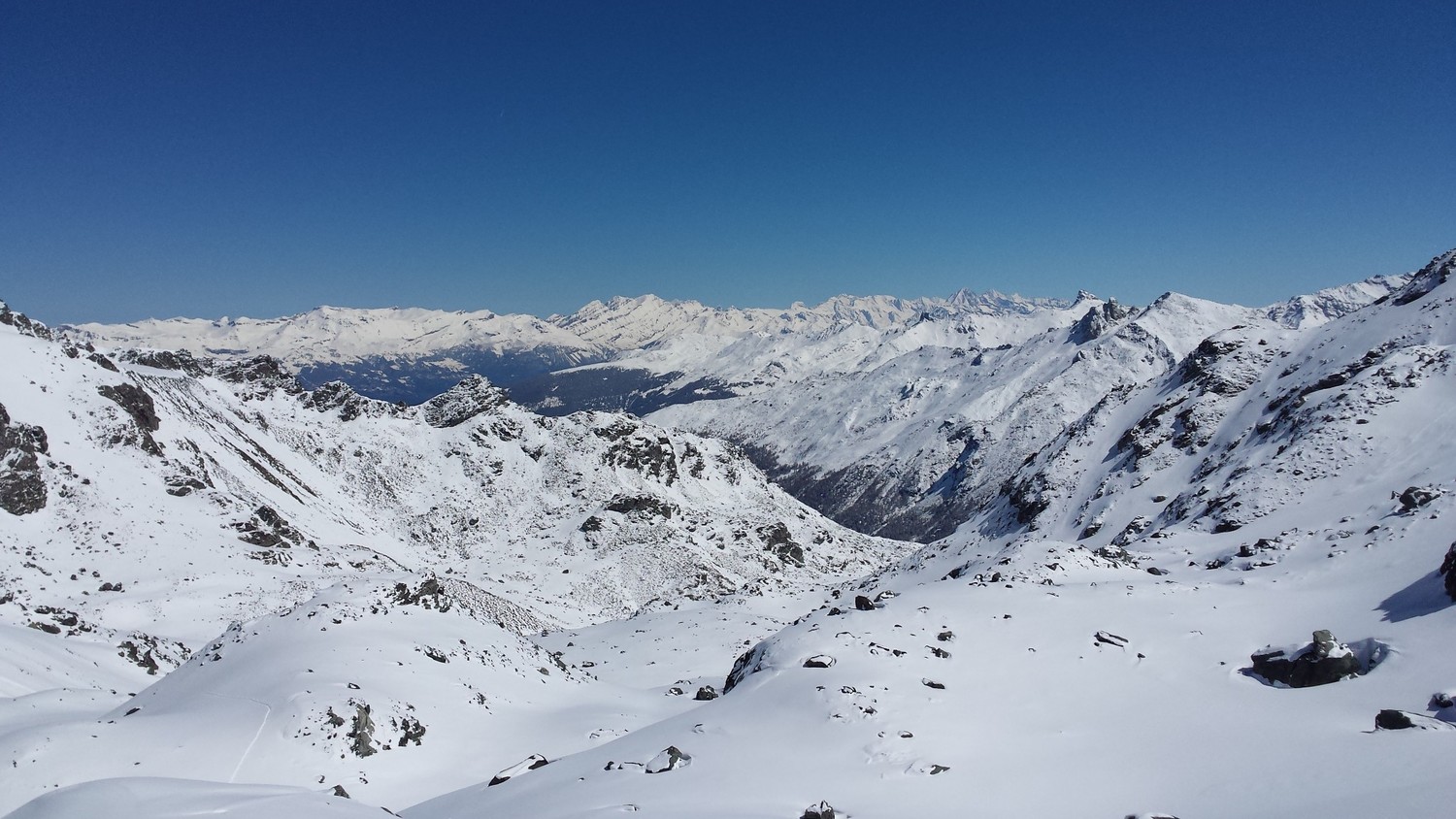 Vue sous le col