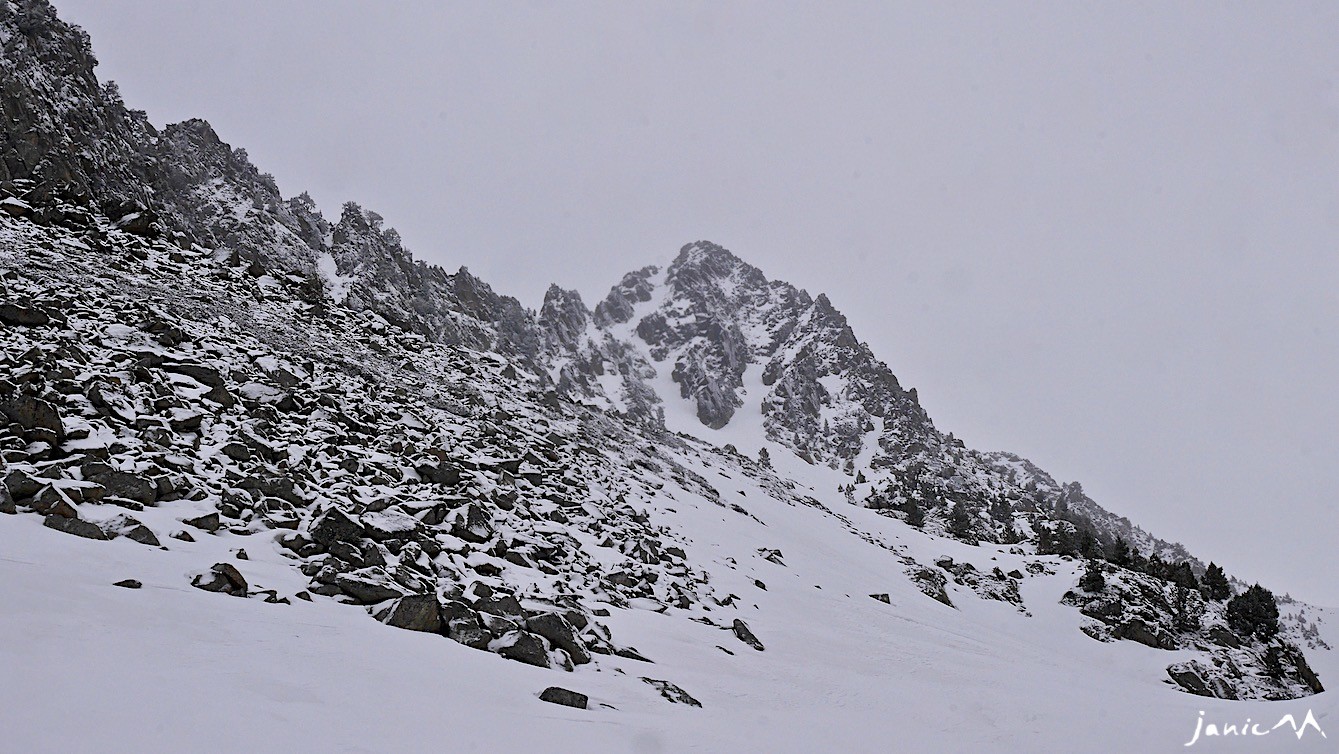 Les raillères se font jour