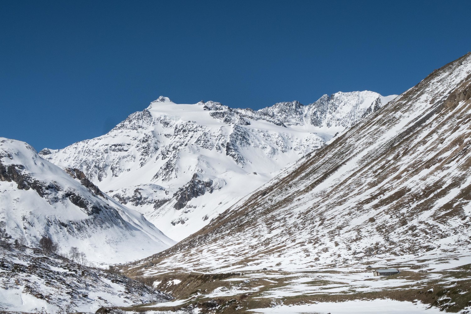 Montée au refuge Peclet Polset - Vue sur le Glacier de Gebroulaz (1900m)