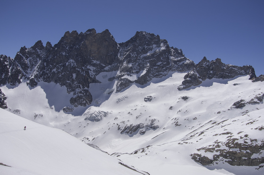 Grande Ruine en montant au col du Pavé