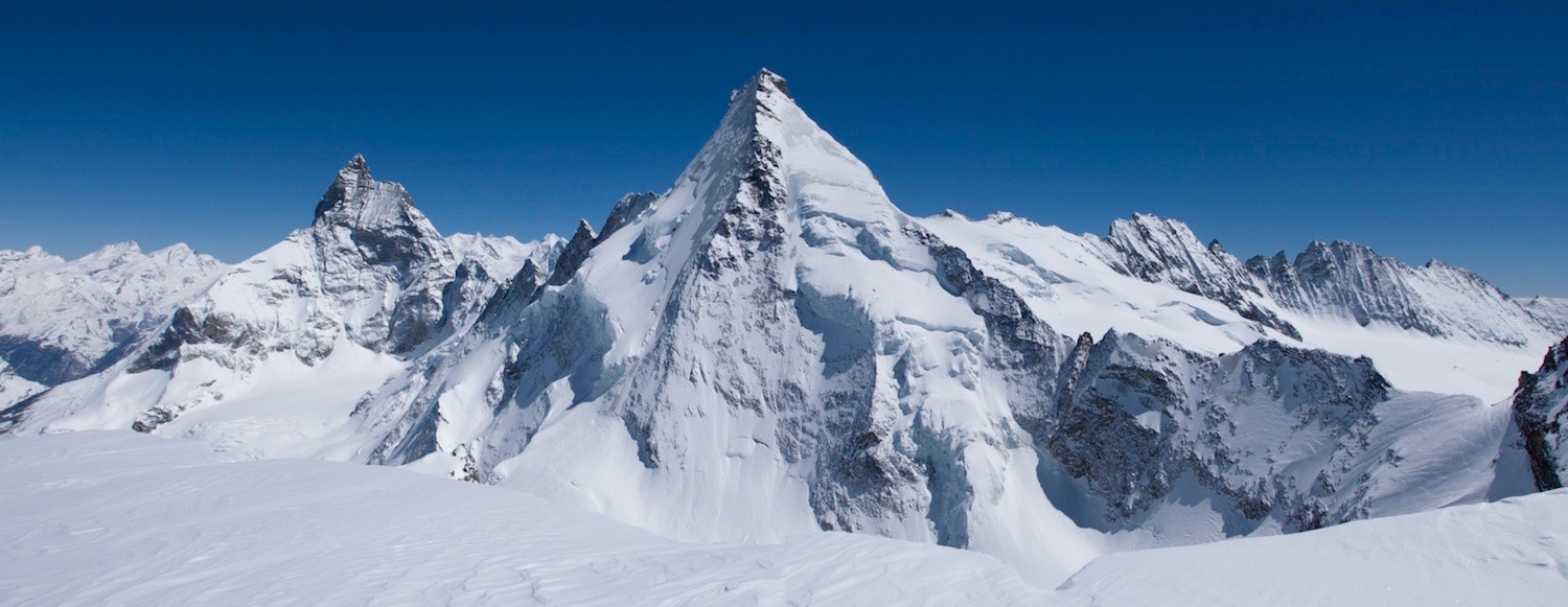 Cervin et Dent d'Hérens depuis la Tête de Valpelline