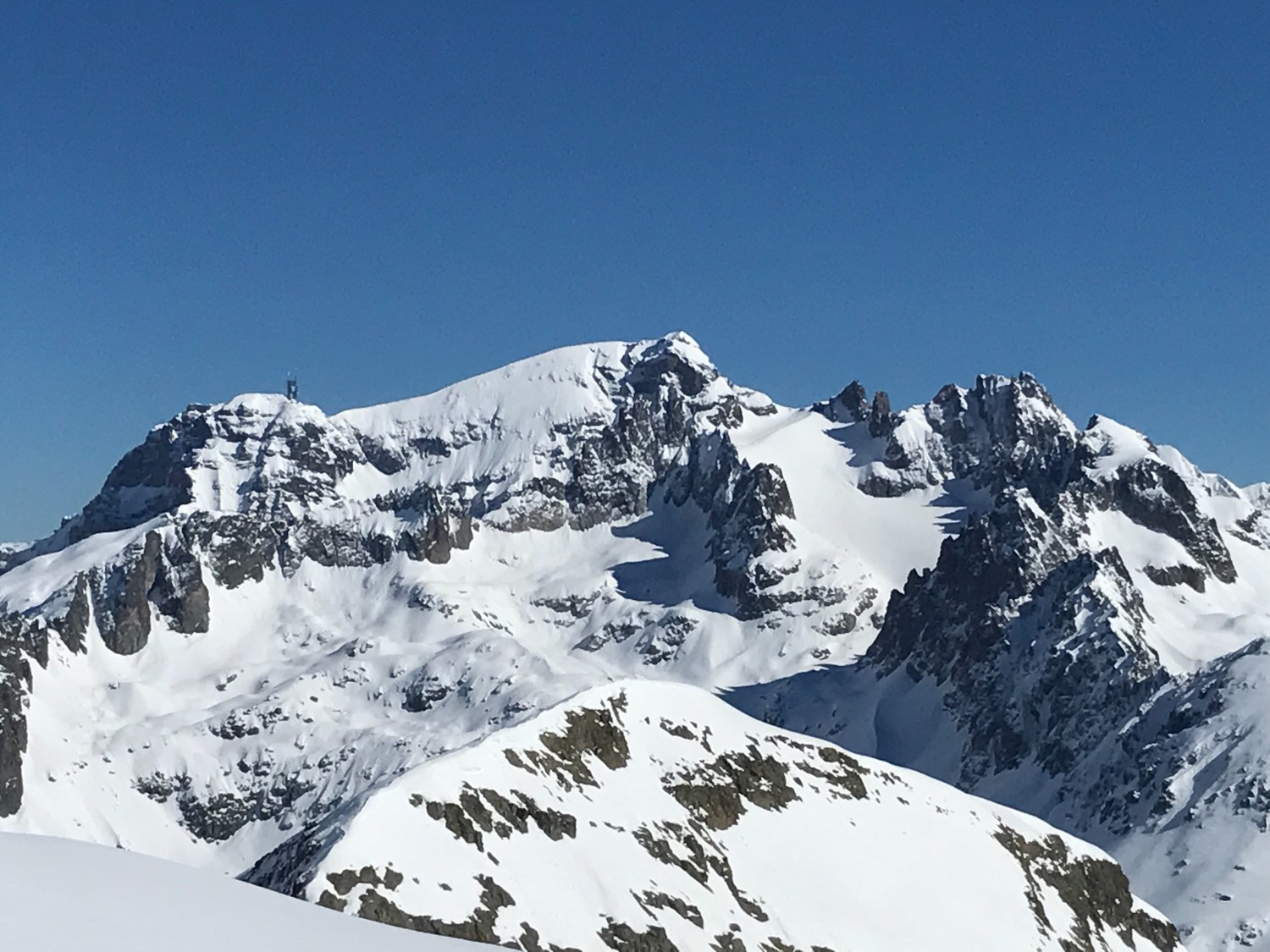 La vue N au Füngfingerstock