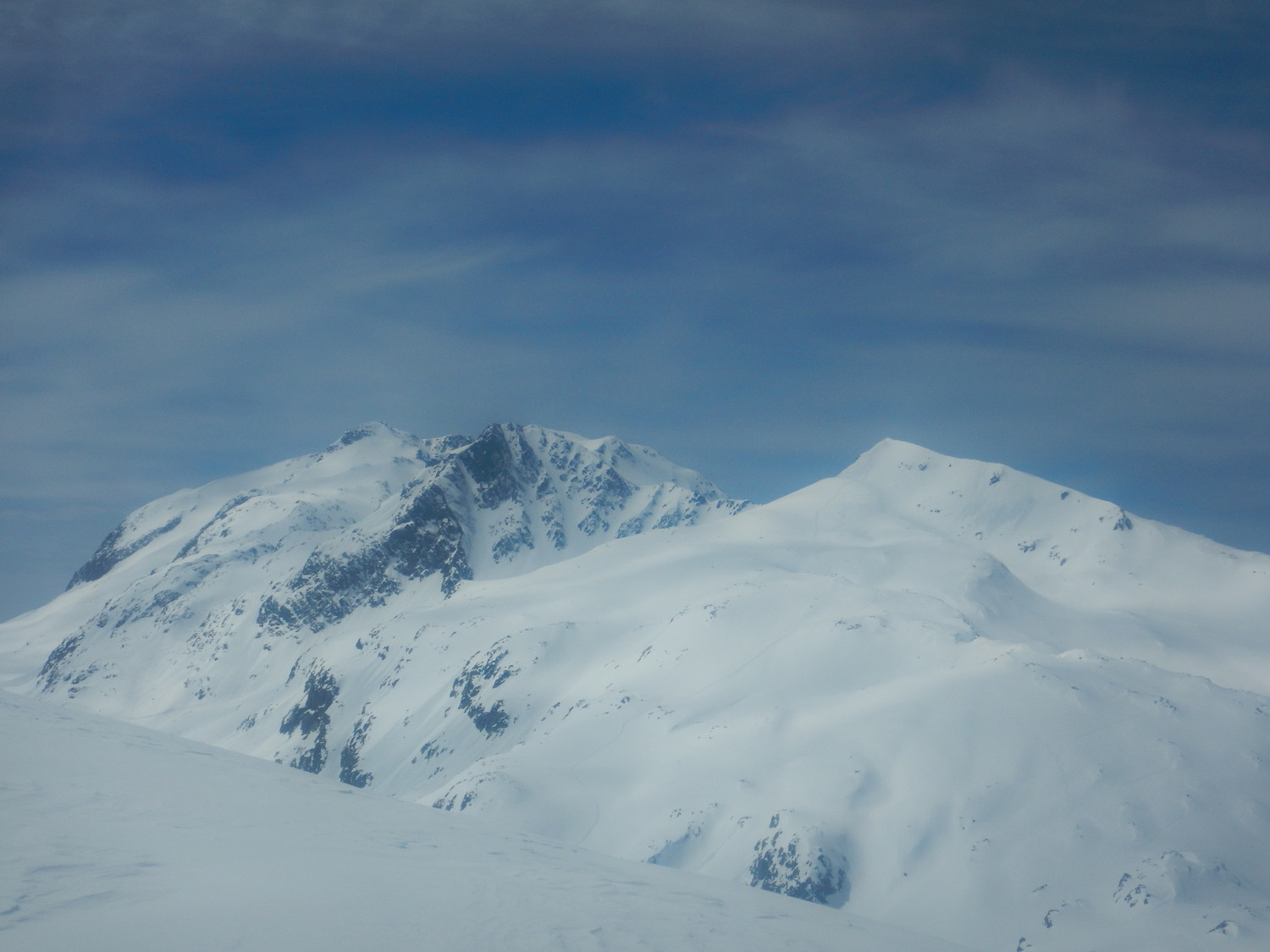 Aiguille de la laisse a droite aiguille noire a gauche