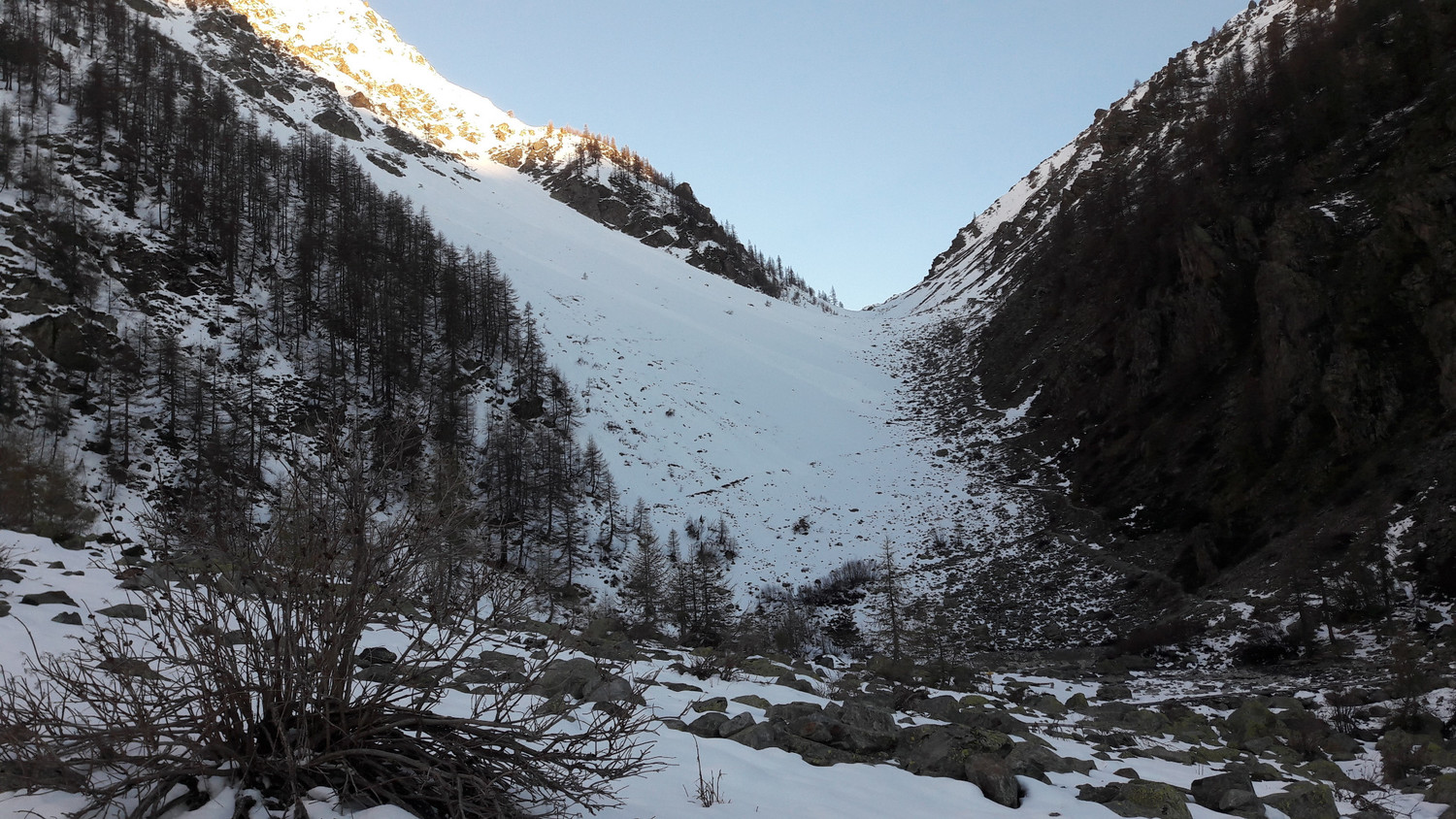 Montée à ski possible avant l'entrée du vallon du Petit Tabuc