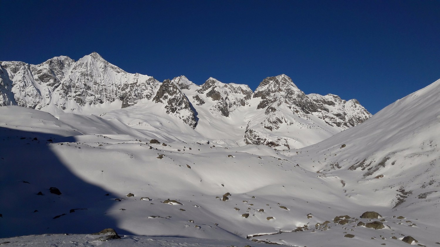 Vers le Col d'Arsine, le Pic de Neige Cordier et le Pic de Chamoissière