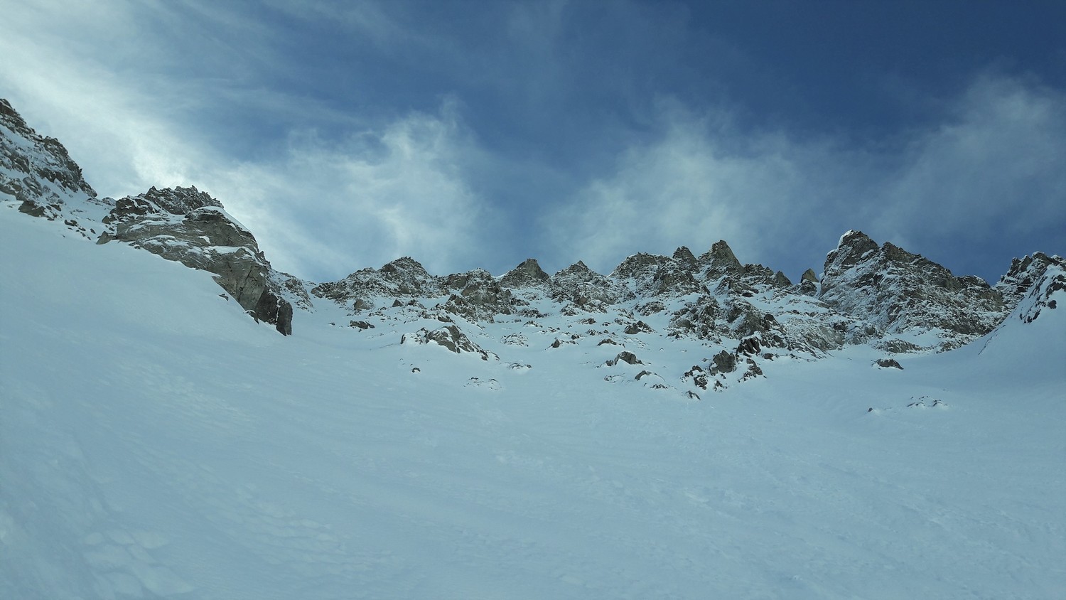 Solitude, brassage et austérité dans l'immensité de la face NW des Agneaux