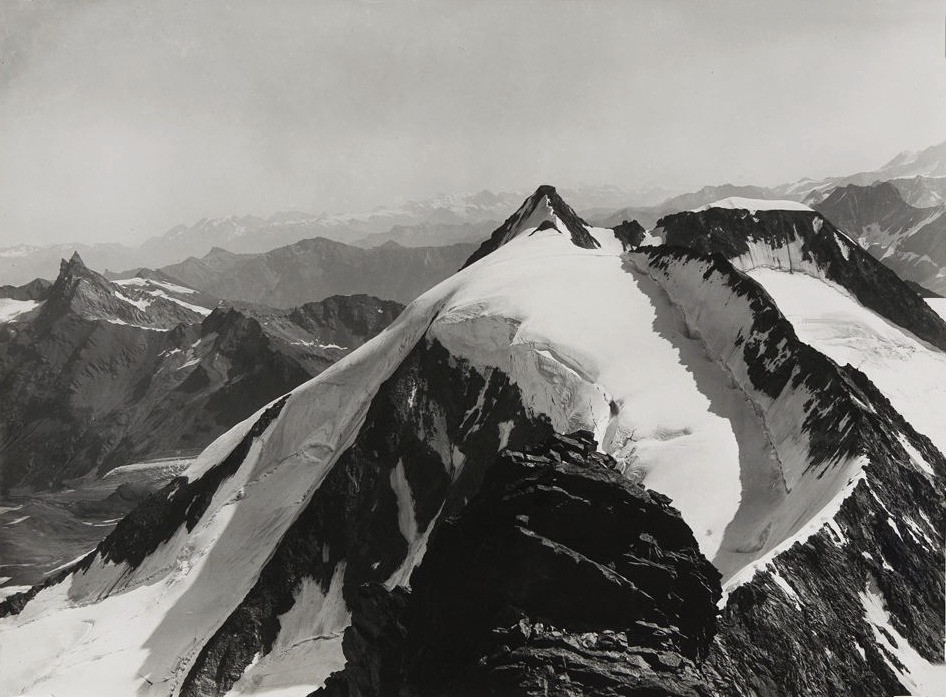 Mont Blanc de Cheilon vu de la Ruinette en 1883, par Vittorio Sella