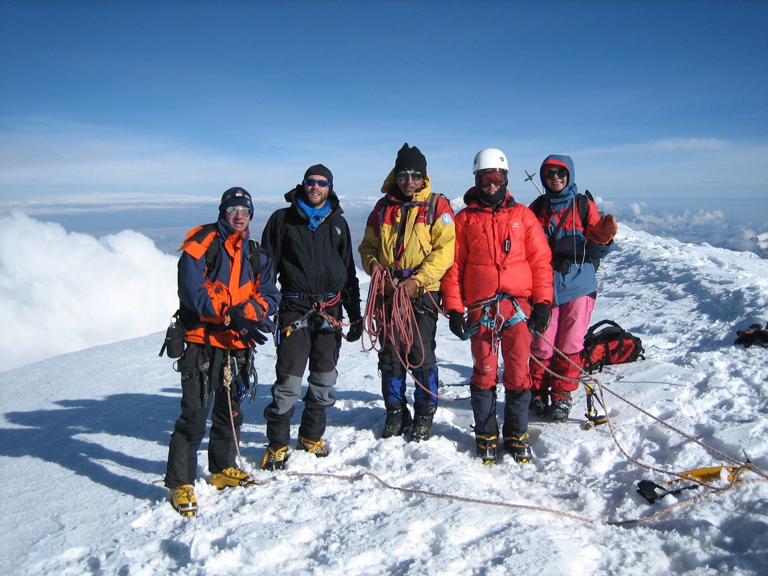 l'équipe au sommet d'Illimani (6463m)