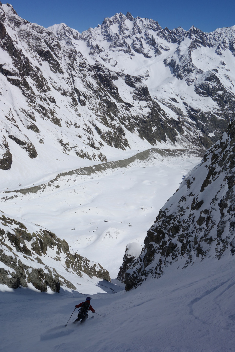 Le couloir est large alors on peut allonger les courbes !