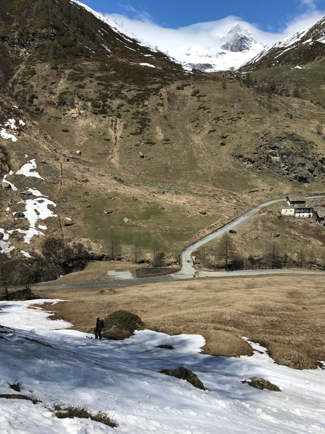 on skie (presque) jusqu'à la voiture !