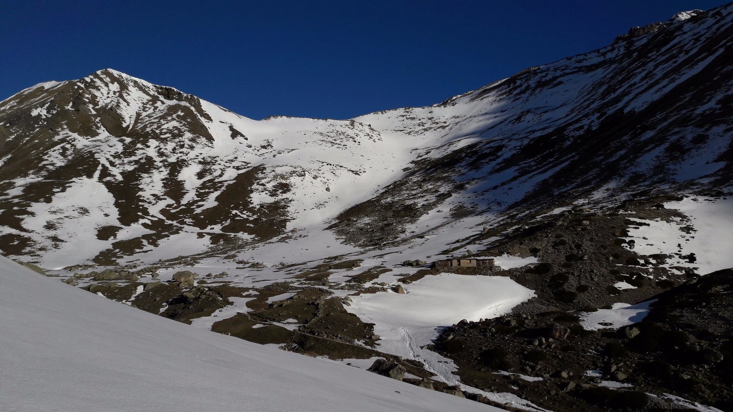 La cabane pastorale dans le vallon du Petit Tabuc