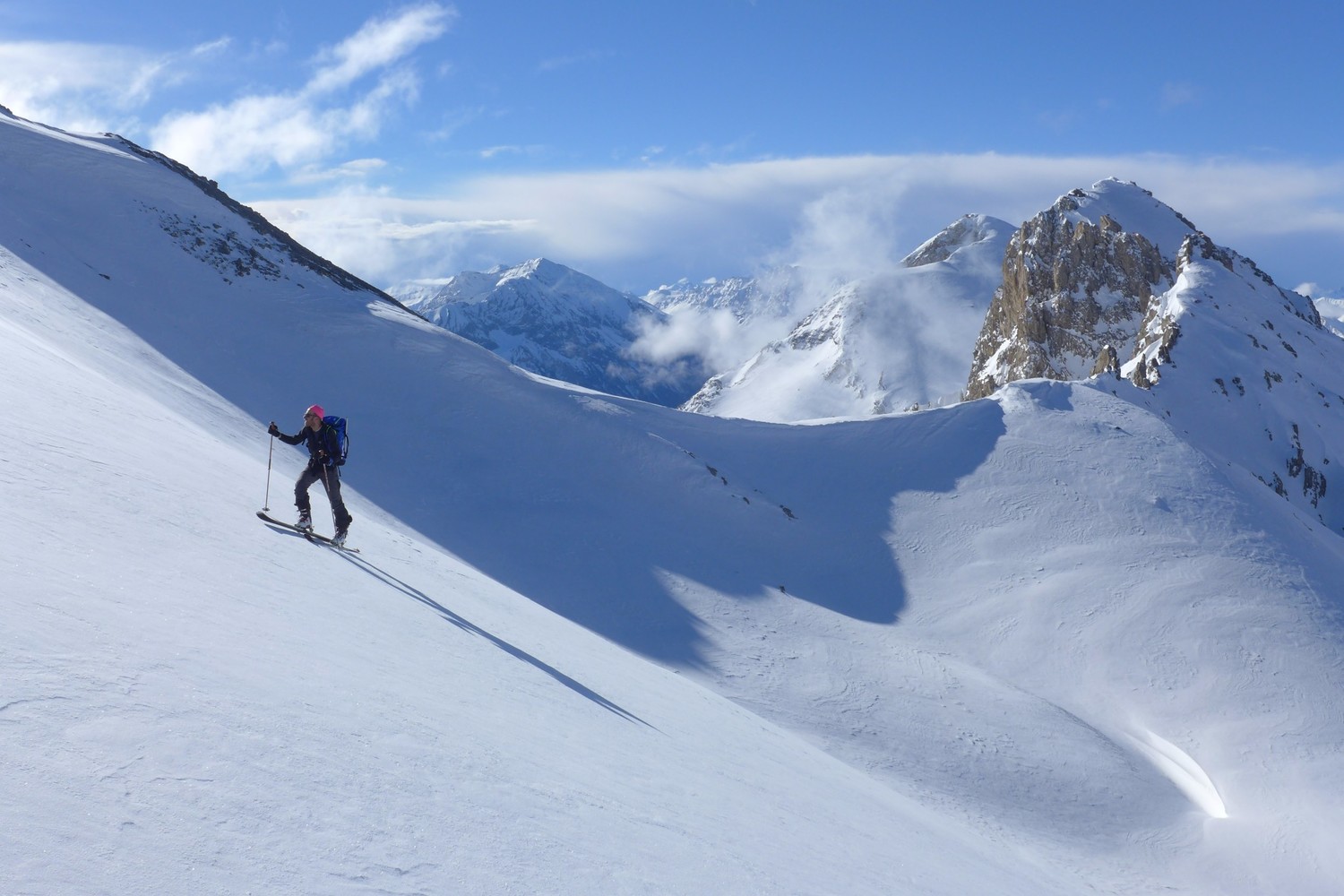 Dans la pente finale sous les rochers Charniers.