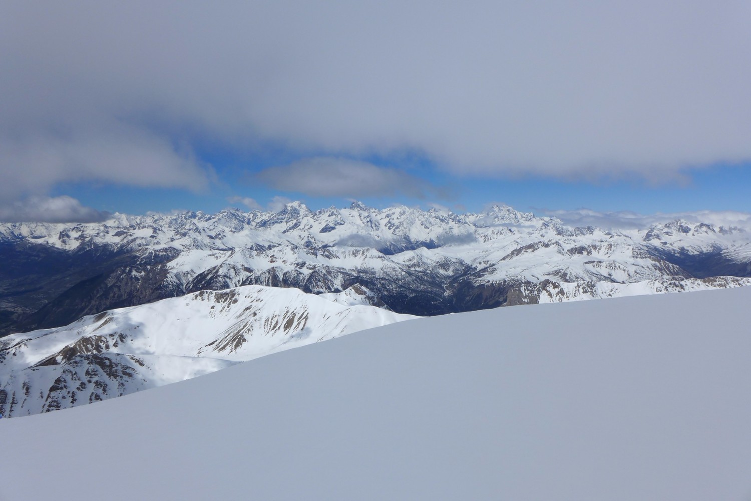 Vers les Ecrins depuis le sommet du Chaberton.