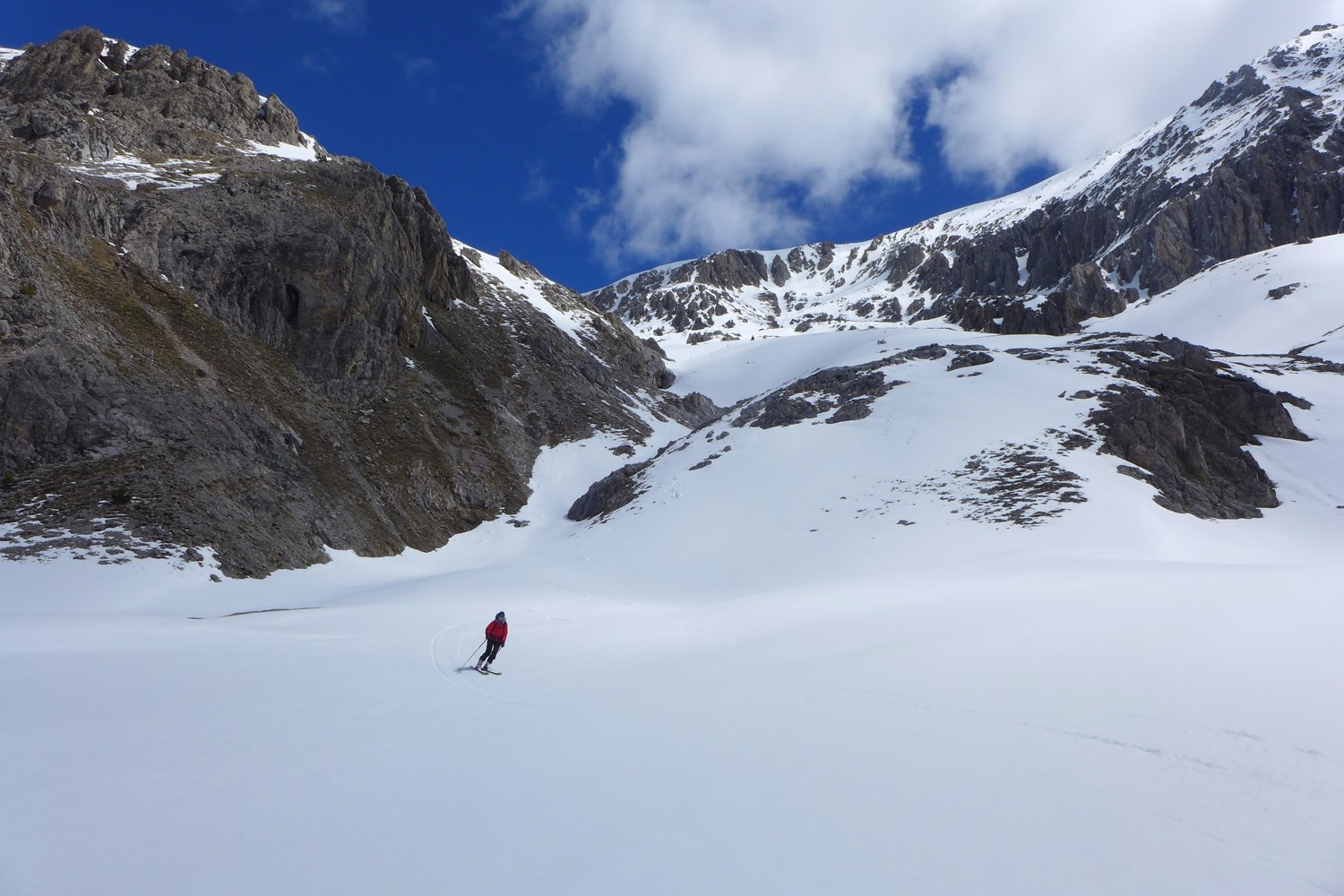 Très bon ski dans le thalweg sous le col du Chaberton.