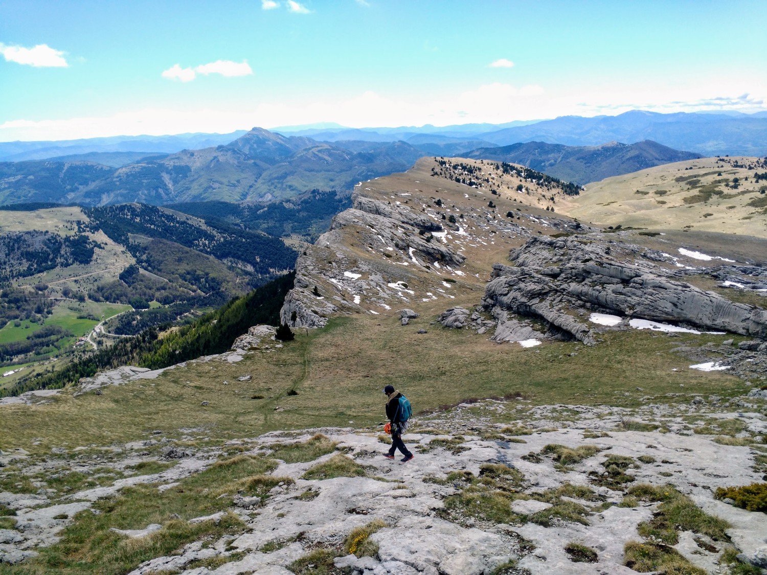 Descente sur le plateau
