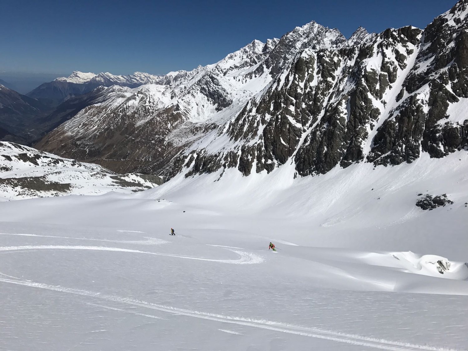 Alt 3000 sur le glacier du Tseudet