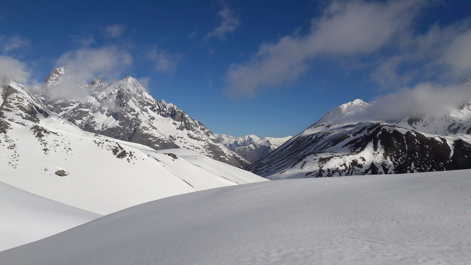 Montée dans le versant W de la Pointe du Réou d'Arsine