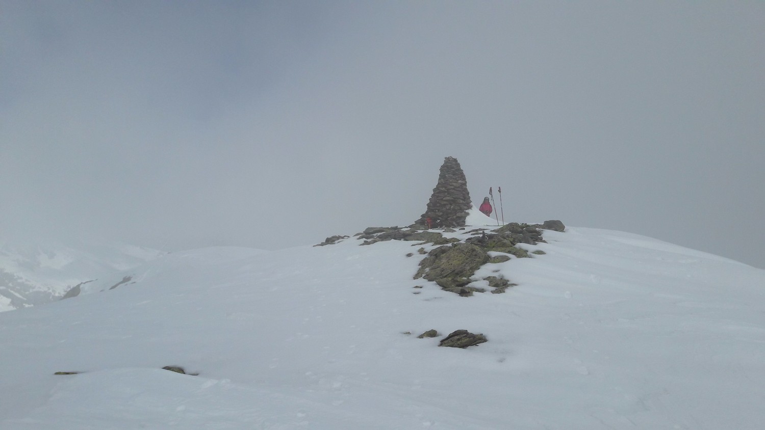 Les joies du brouillard sommital...