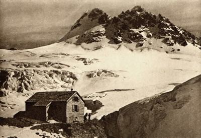 Tschingelhorn, ancienne cabane du Mutthorn par Klopfenstein