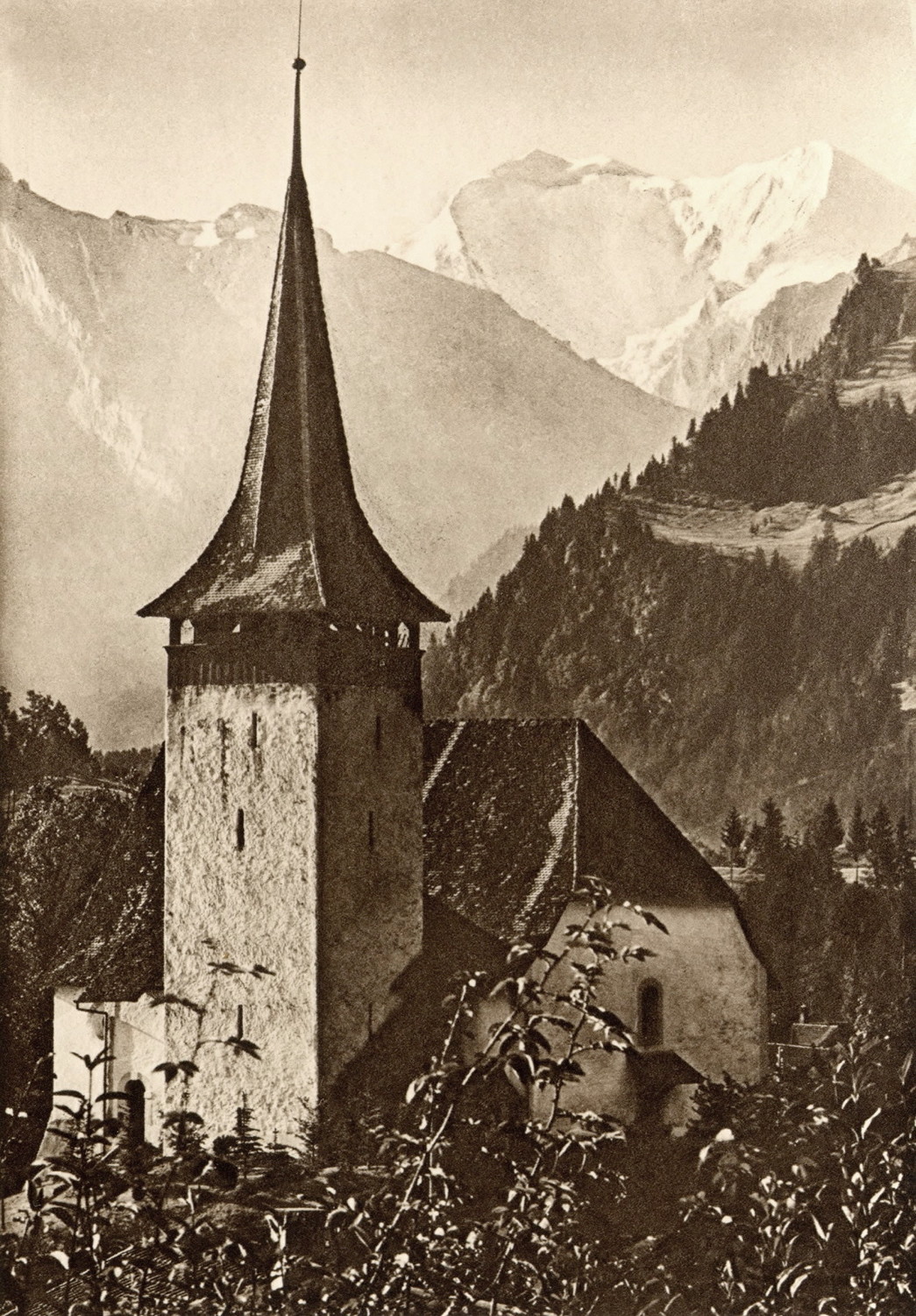 Eglise de Frutigen. Balmhorn et Altels par Gyger
