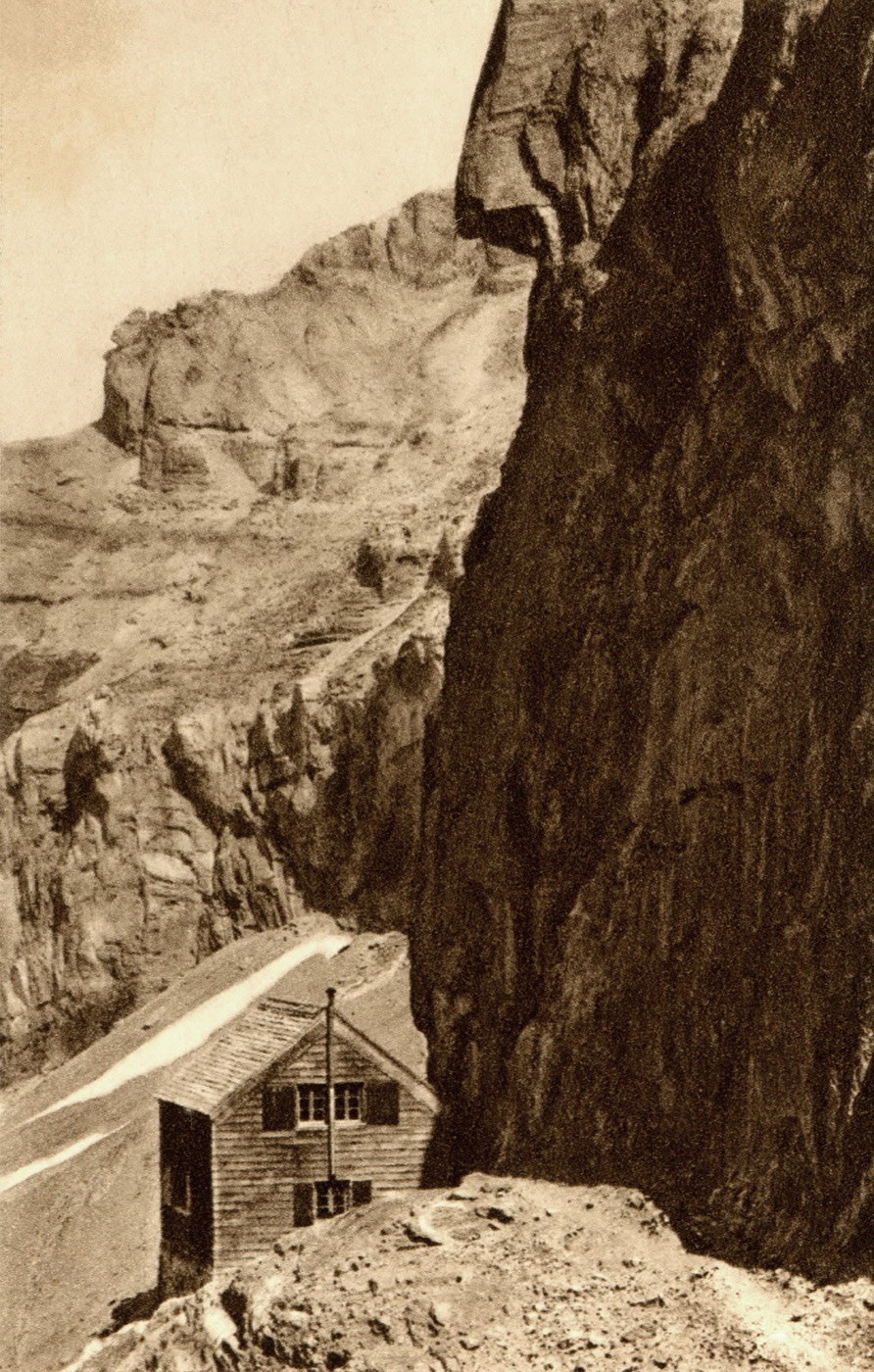 Ancienne cabane du Gspaltenhorn par Gyger