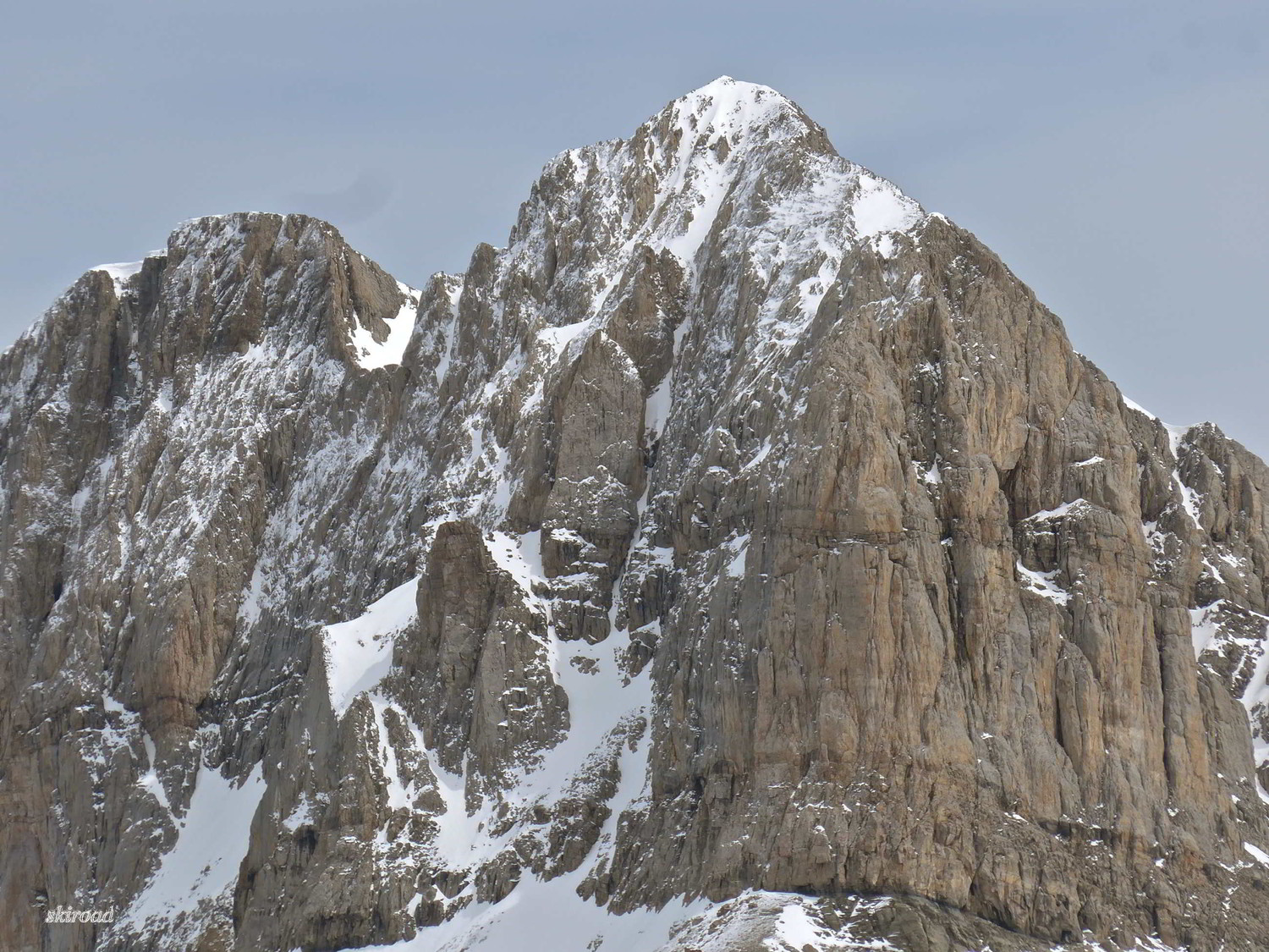 Superbe face de la Gde Séolane, avis aux amateurs.