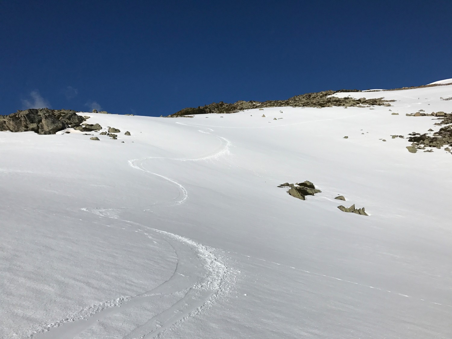 Bonne neige sur le haut
