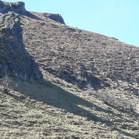 Les Roches à gauche sur la photo