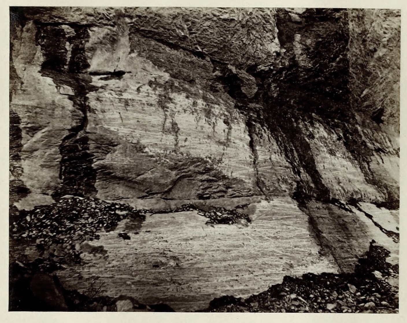 Granite strié du Grimsel, par Ernest Edwards, 1866