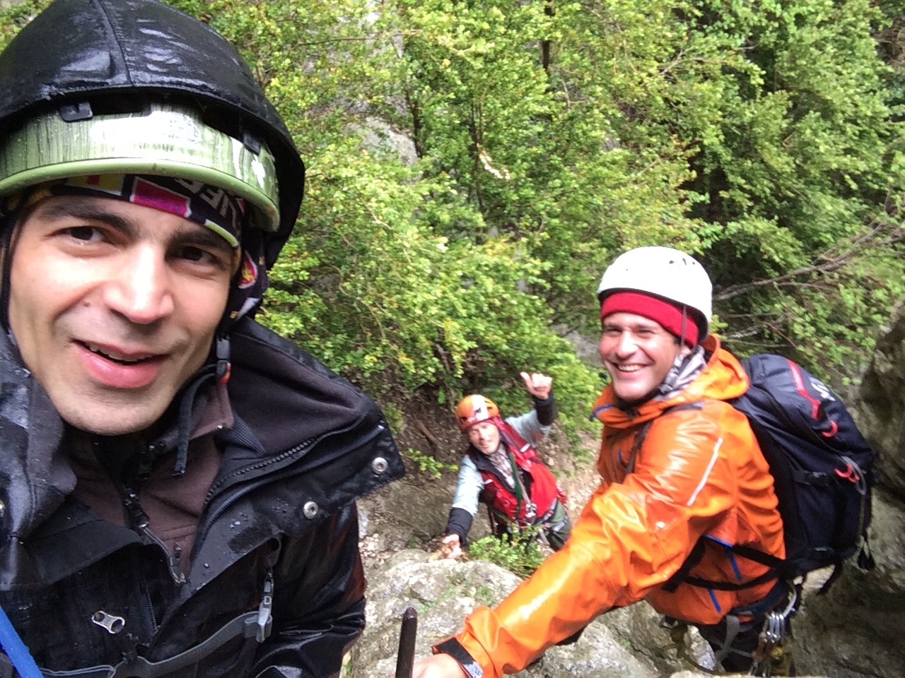 de la grimpe, de la pluie, des sourires, une belle journée