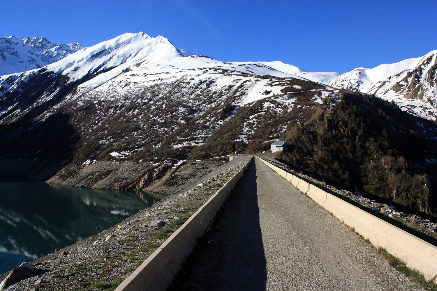 Traversée du barrage de Grand Maison
