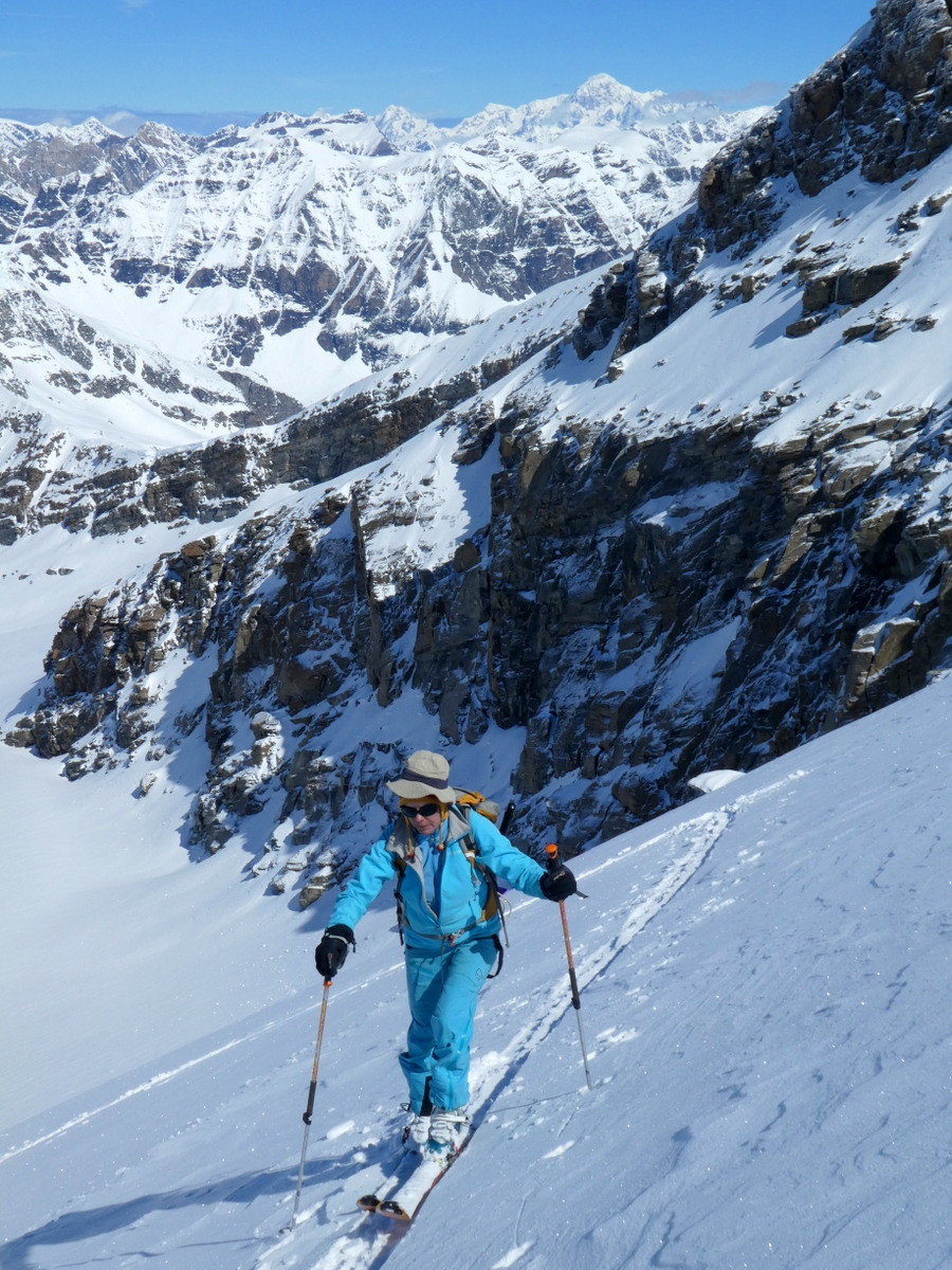 Montée à la Levanna sous l'oeil du Mont Blanc