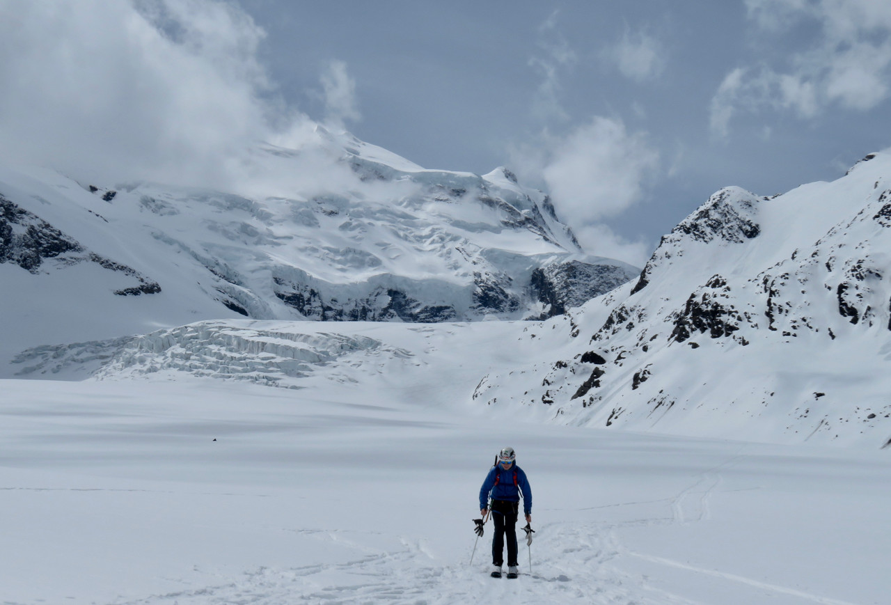 Et sur le glacier avec le magnifique Grand Combin en arrière-plan.