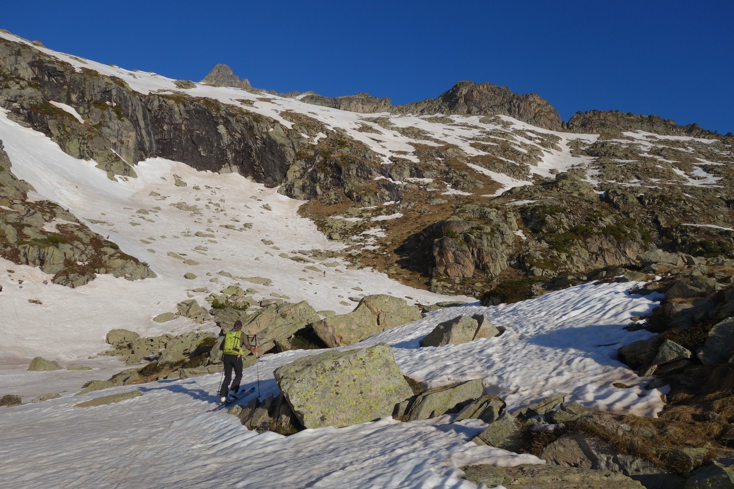 Enneigement au niveau du petit lac 2267m