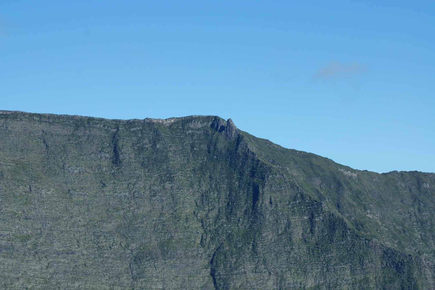 Piton Maïdo et début du rempart