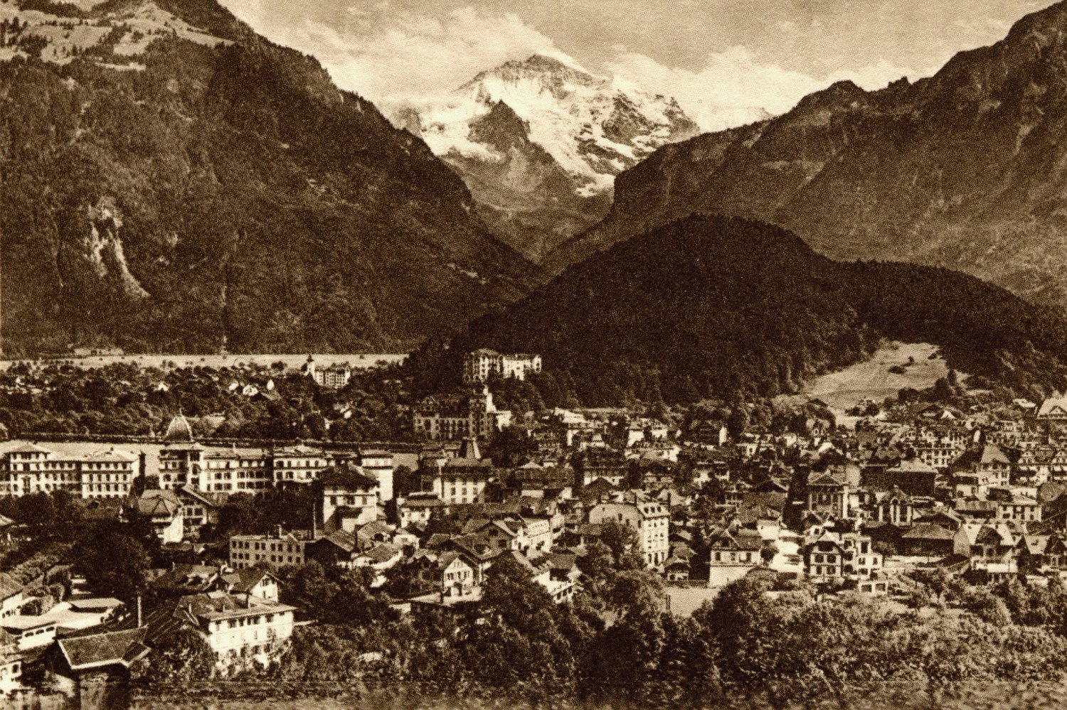 Interlaken, Jungfrau par Photoglob