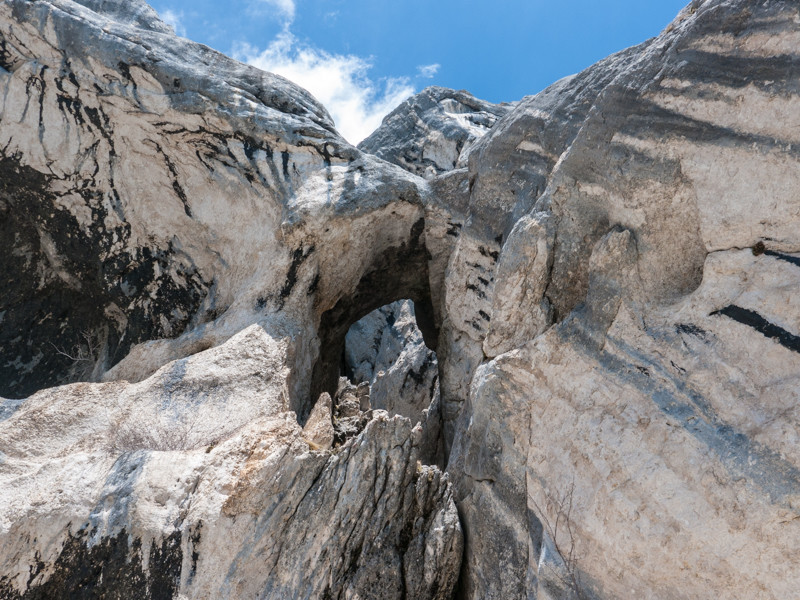 L'arche Etroite vue d'en-dessous