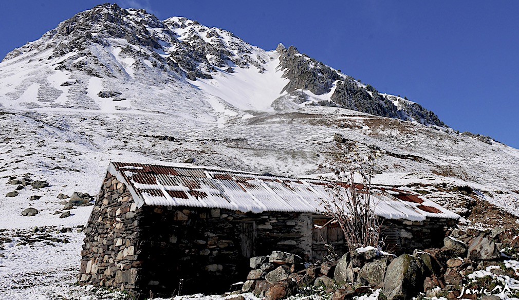 Cabane de Stouets