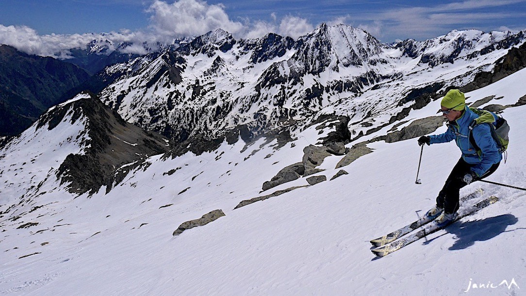 La large combe E