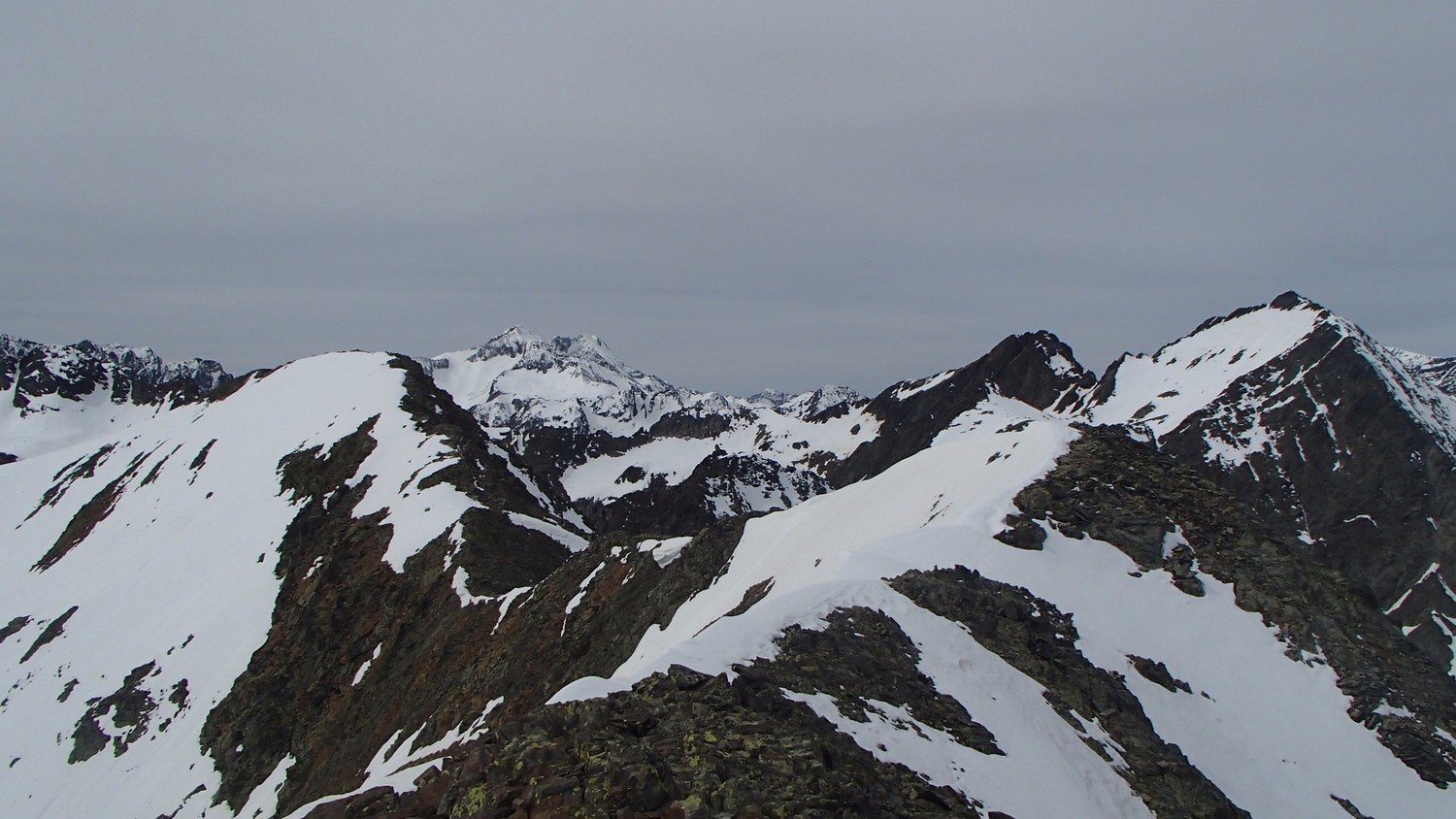 Arête vers le pic d'Espingo