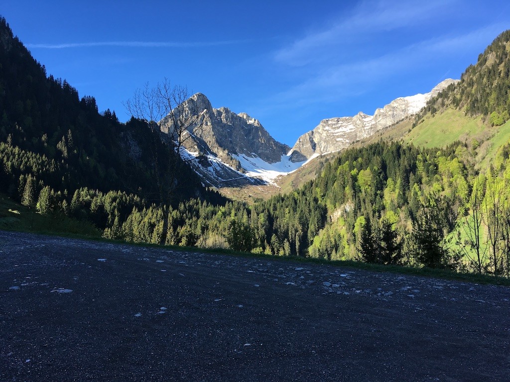 Au départ du parking du lac des Plagnes