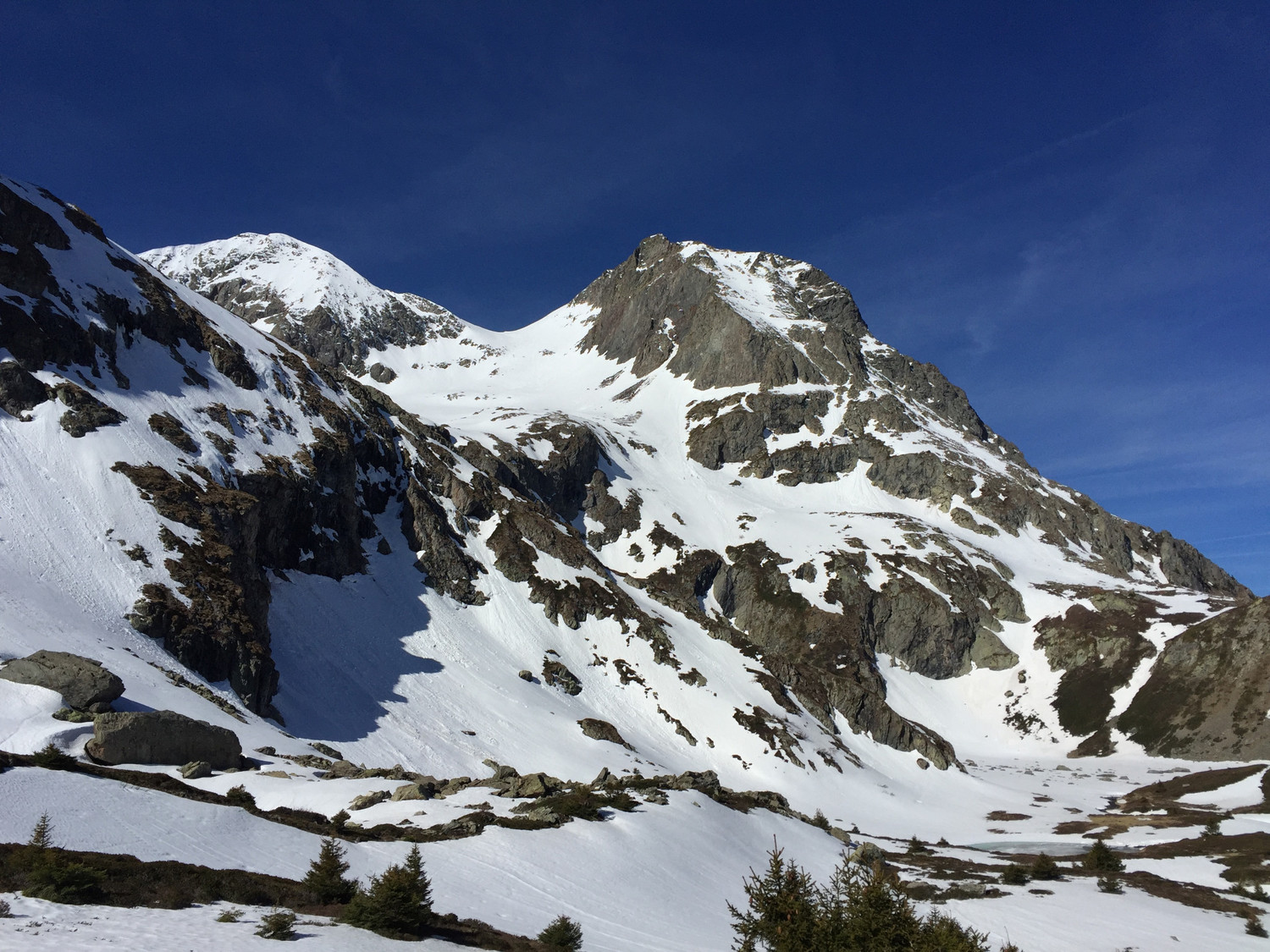 Le Taillefer blanc à gauche
