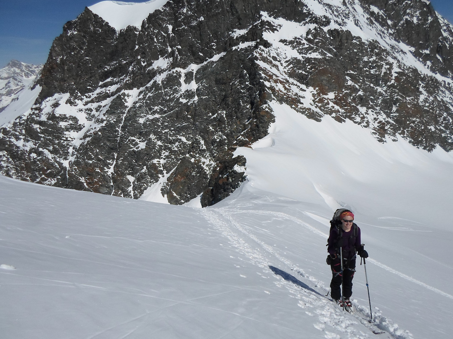 Alti sopra la cresta dell'Adlerpass salendo alla Strahlhorn.
