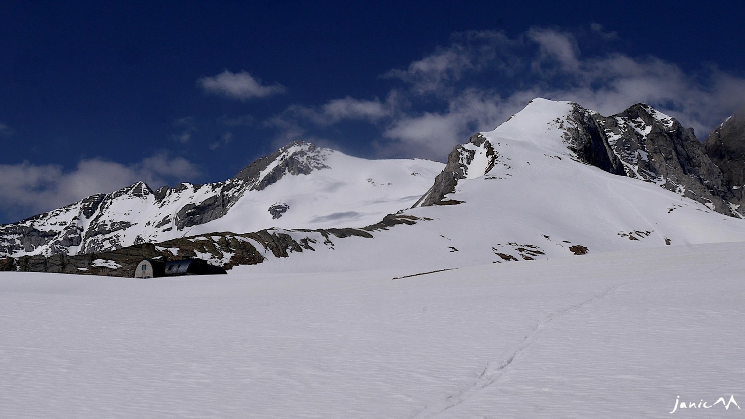 Refuge de Baysselance & Petit Vignemale